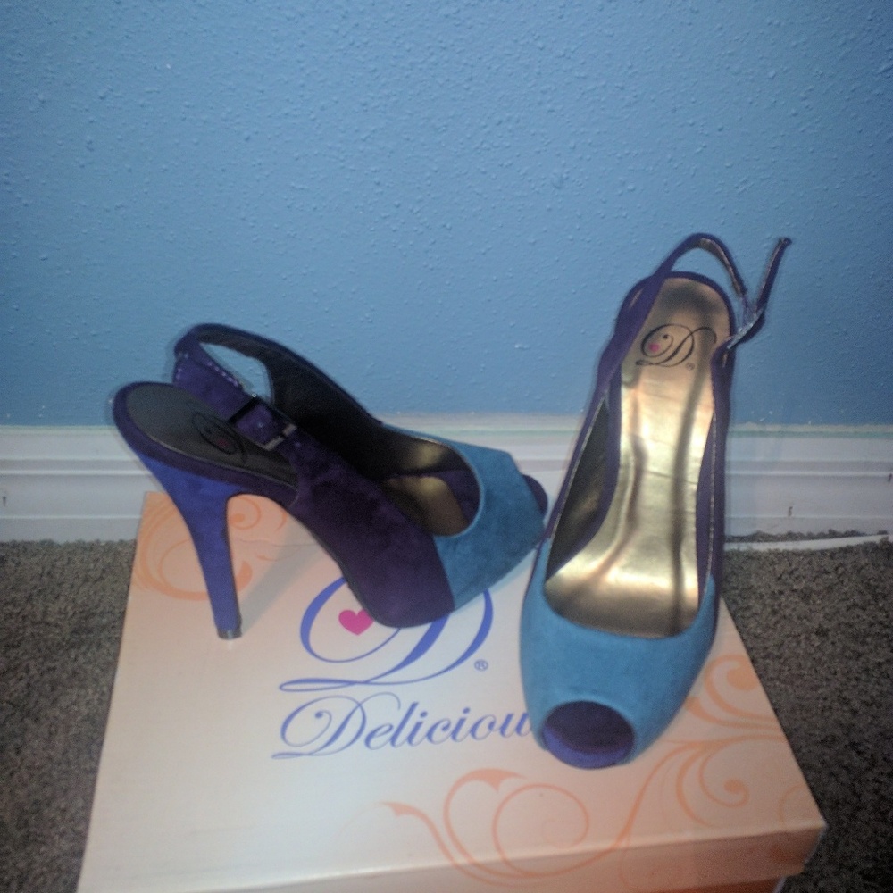 Color block heels - Picture 3 of 3